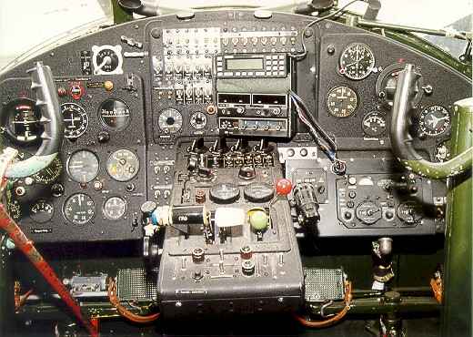 Cockpit.JPG(100 kB)