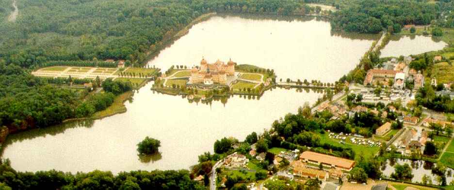 moritzburg.JPG (163 kB)
