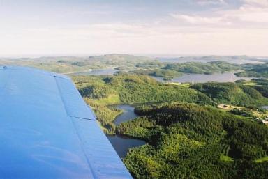 Wasser, Wälder und vereinzelt mal eine Siedlung